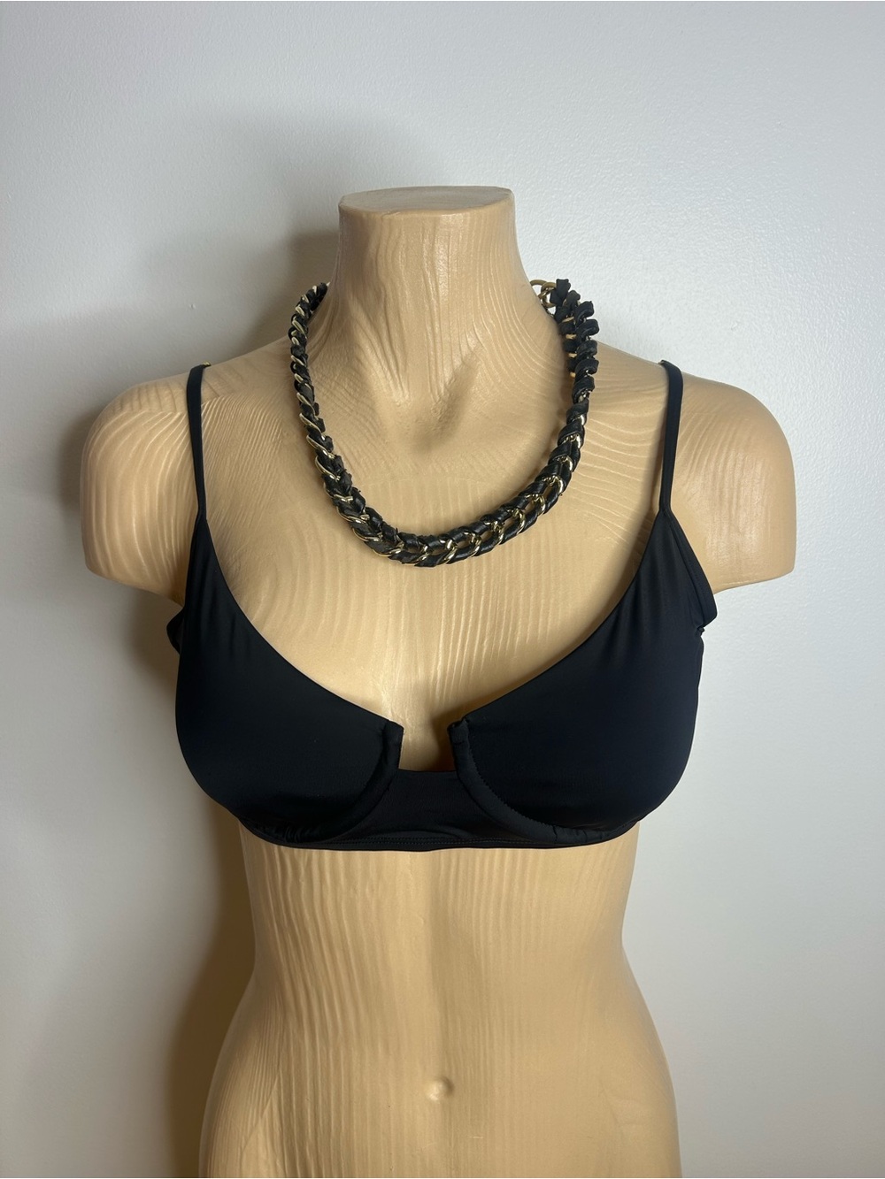 Beauté Eidon Black Underwire Bikini Top with Adjustable ❤️XL
